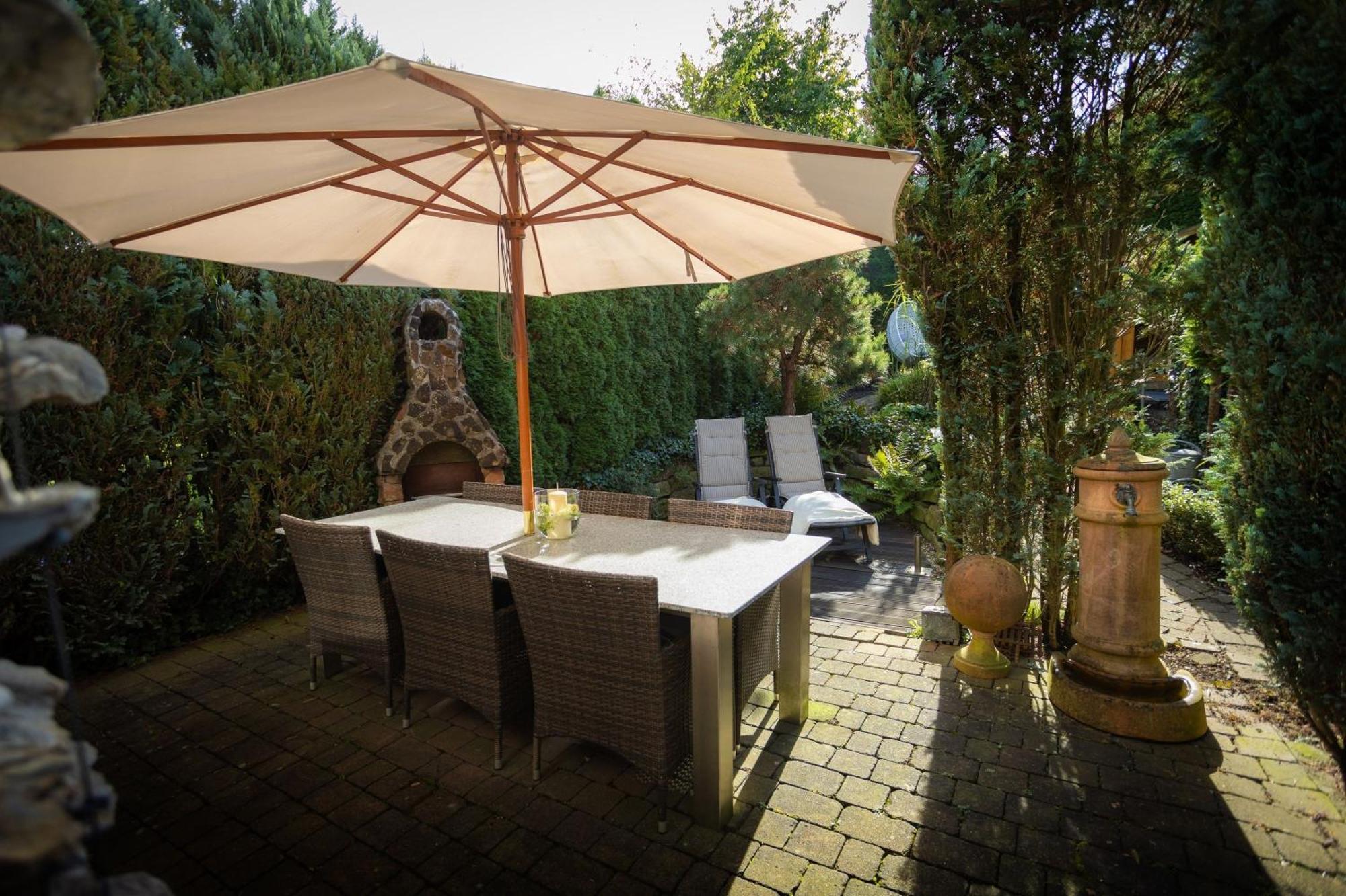 Gartenfewo Bad Wunnenberg Bagian luar foto