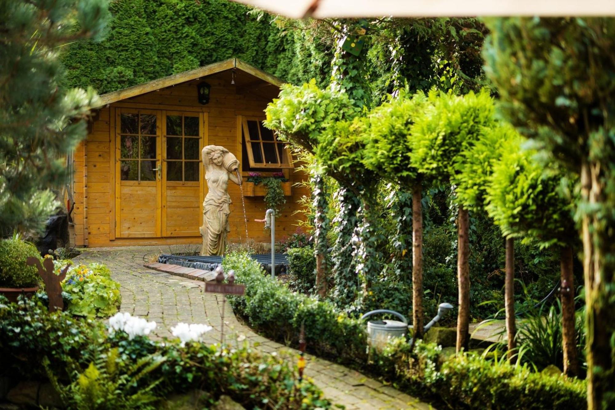 Gartenfewo Bad Wunnenberg Bagian luar foto