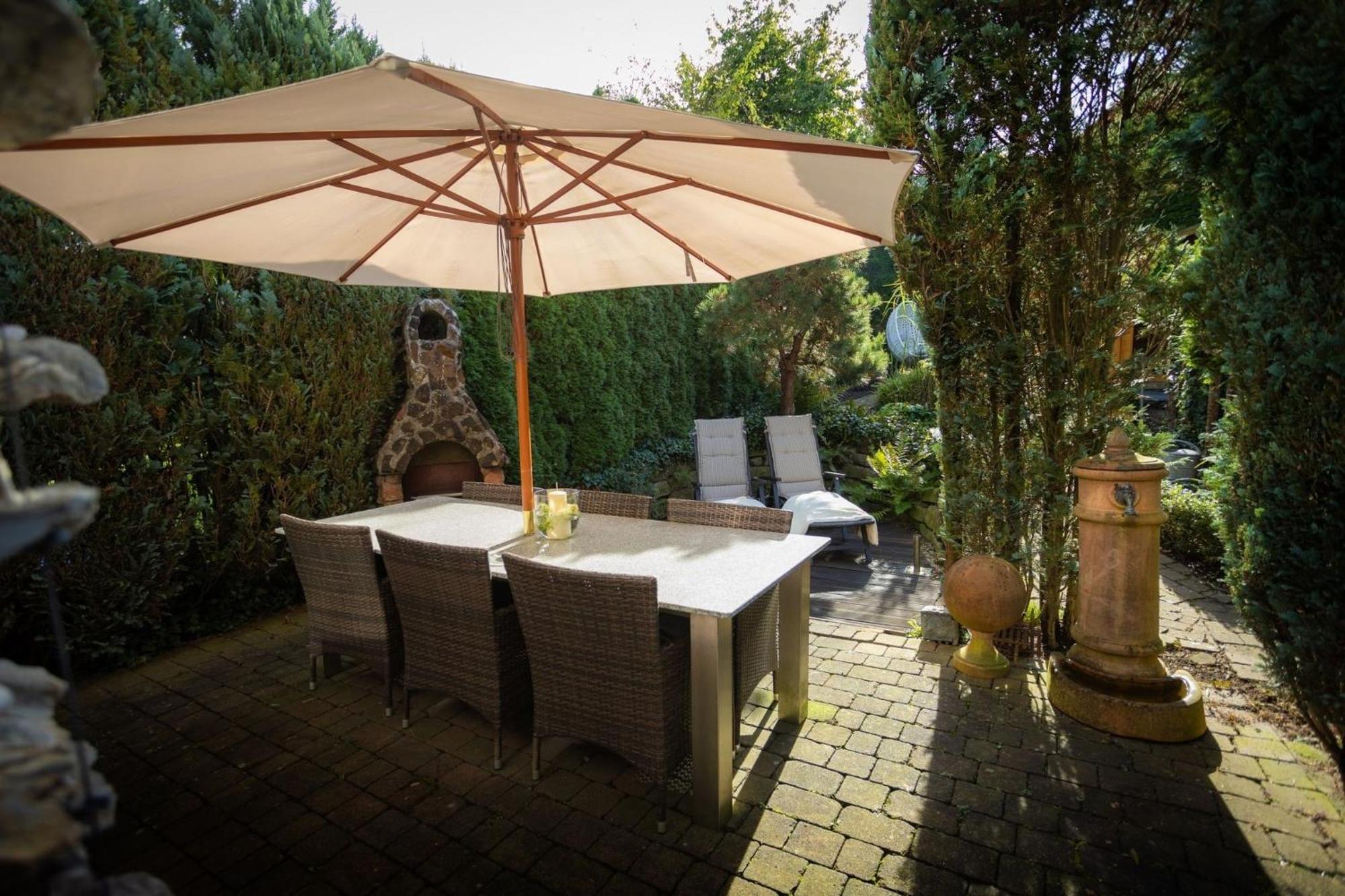 Gartenfewo Bad Wunnenberg Bagian luar foto