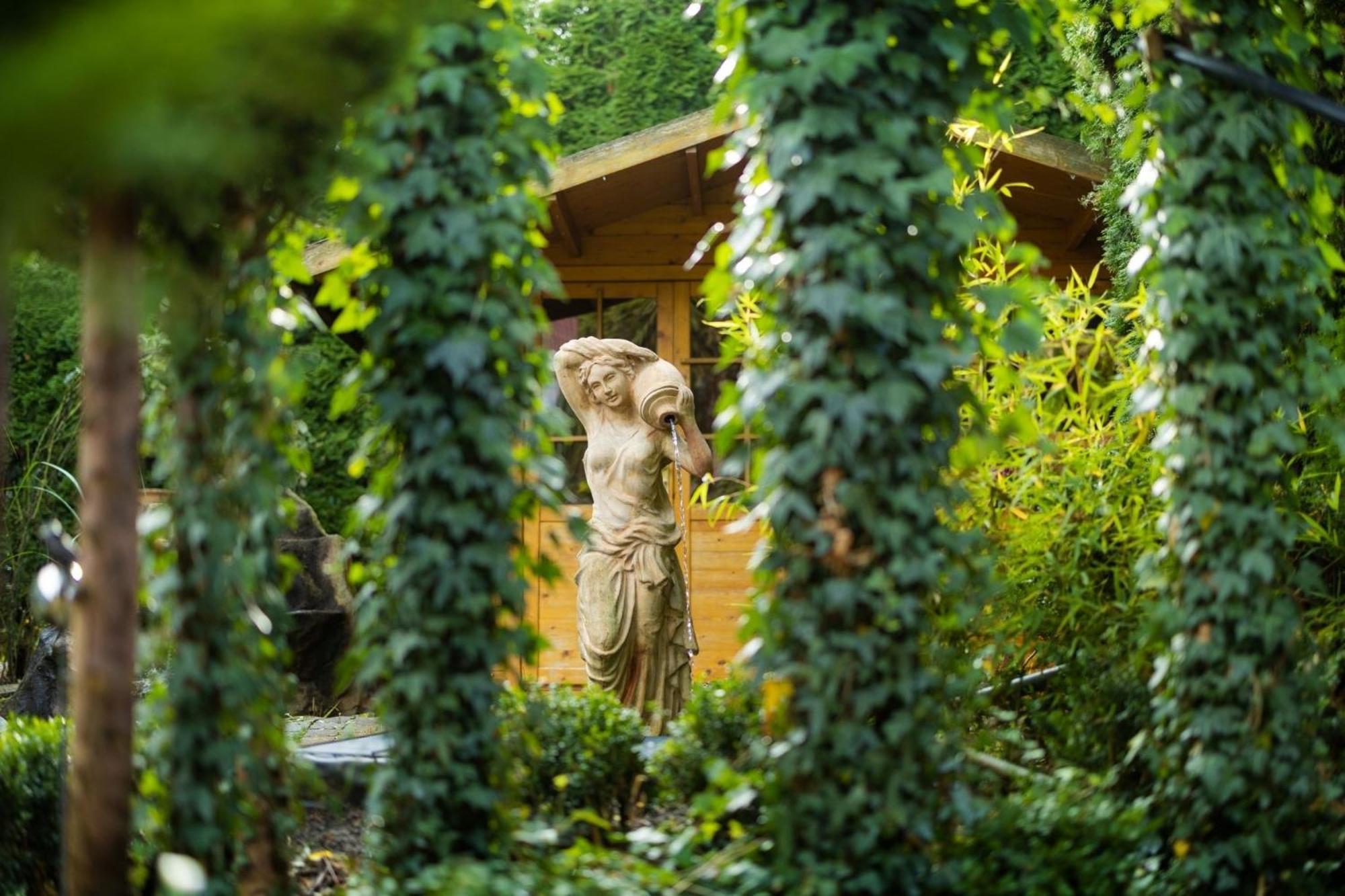 Gartenfewo Bad Wunnenberg Bagian luar foto
